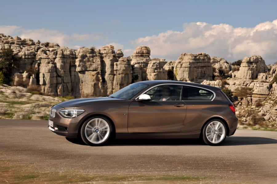  BMW 1-Series 2013 года  (фото 33 из 42)